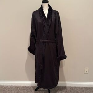 NWOT Unisex Mansfield Microfiber Shimmer Lined Robe